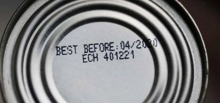 a canned food showing the best before date