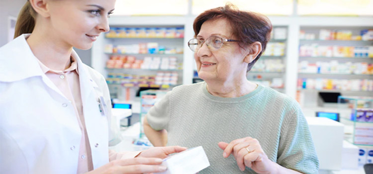 How to become a pharmacy assistant